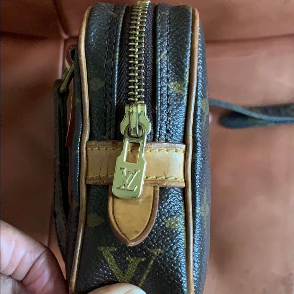 🌟Beautiful Louis Vuitton Marley Dragonne Crossbody🌟 - Picture 6 of 12